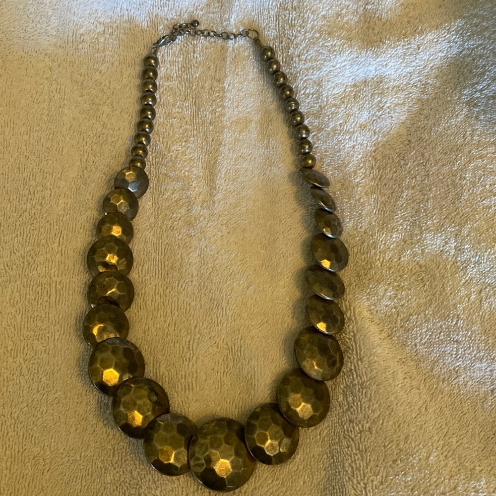 Silver disk beautiful necklace with extender.